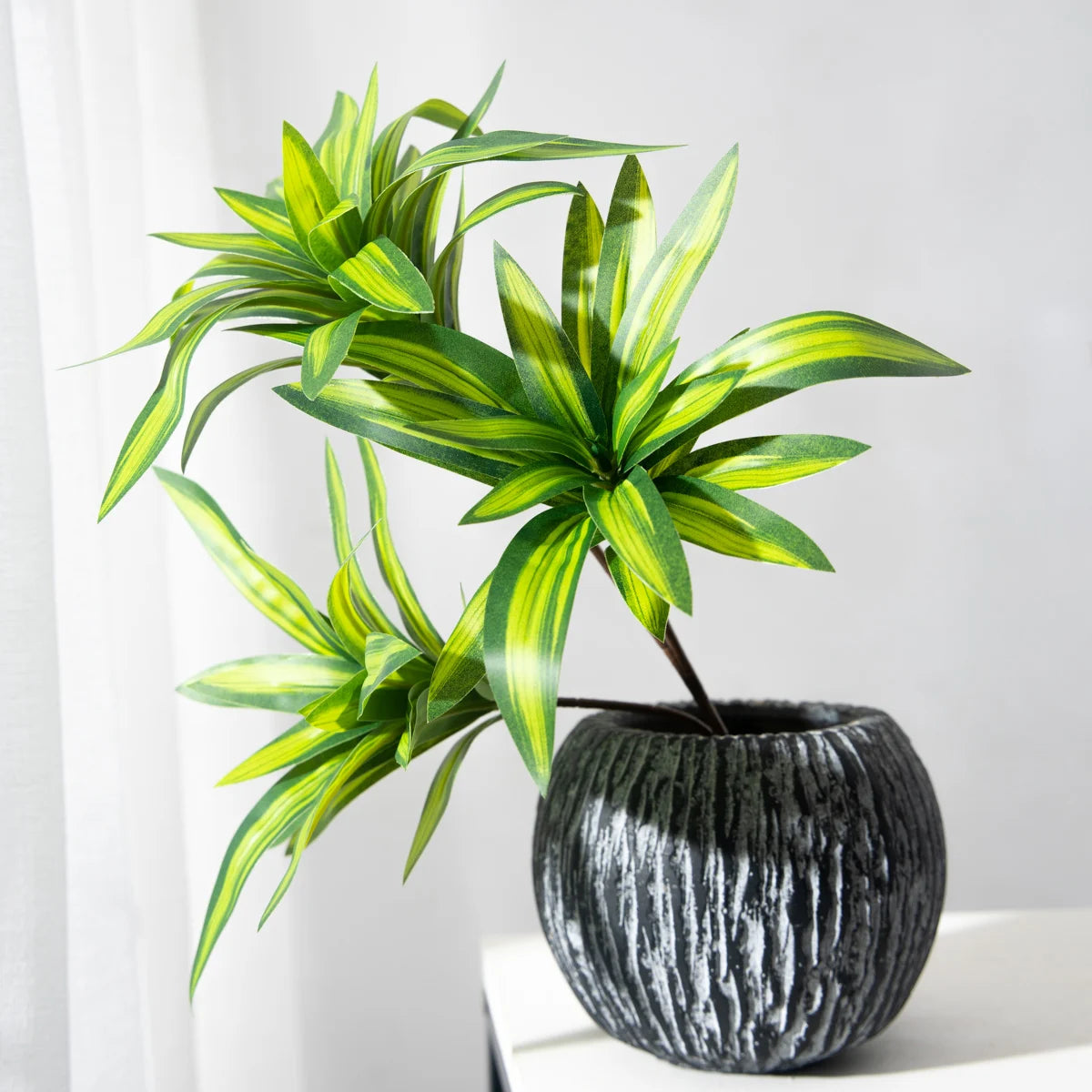 Tropical Potted Artificial Palm Tree For Home Decoration